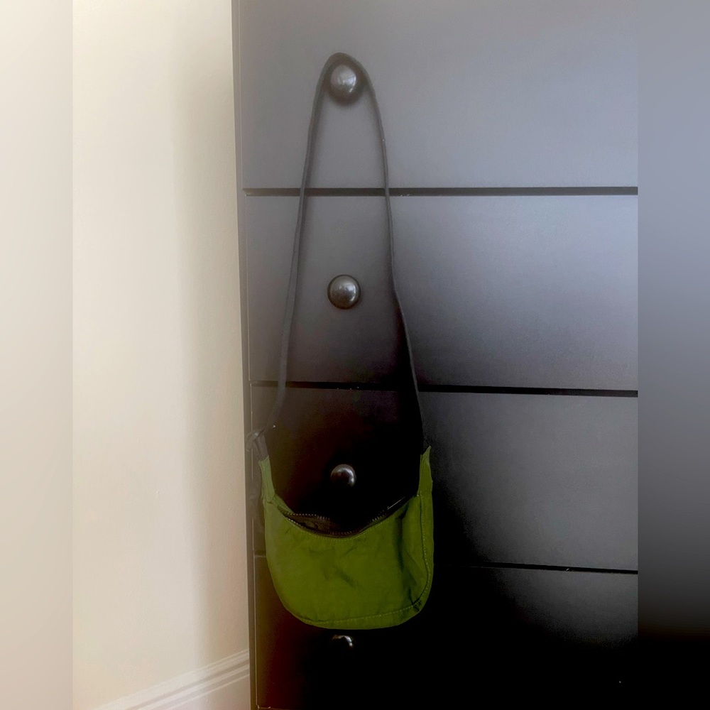 BAGGU small over the shoulder bag